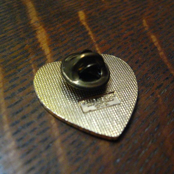 Mom Heart Holy Cross Lapel Pin - Picture 4 of 4